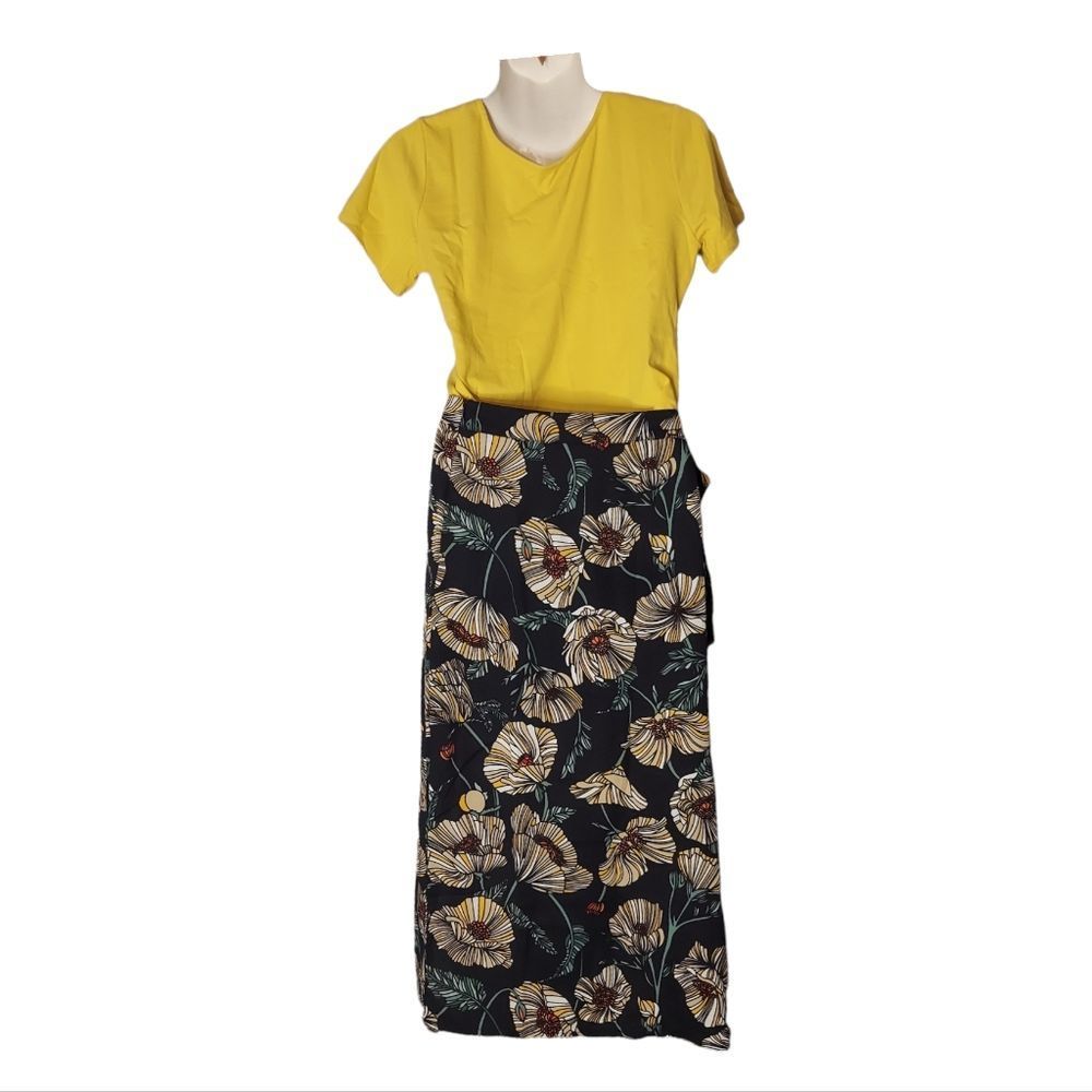 Floral Skirt Set- New - Picture 2 of 8